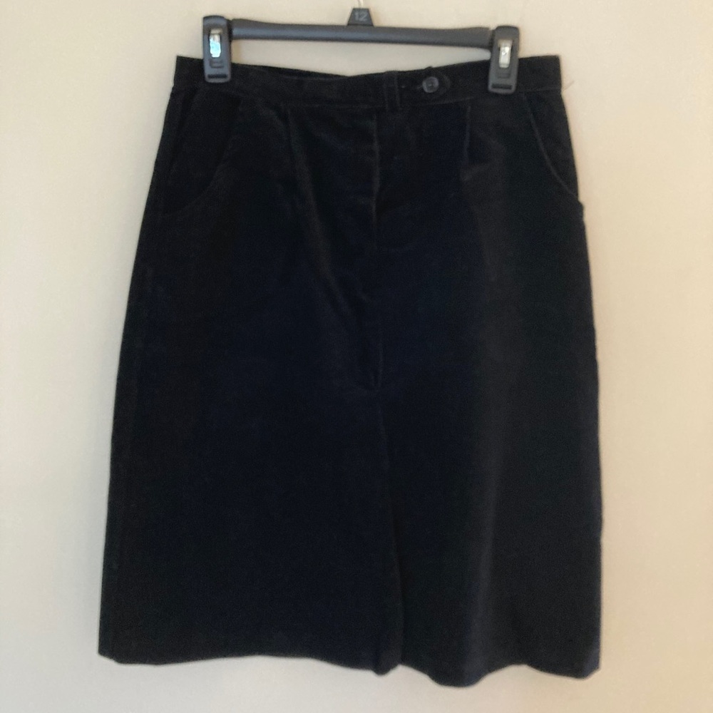 VTG D’ash Black Corduroy Midi Skirt.